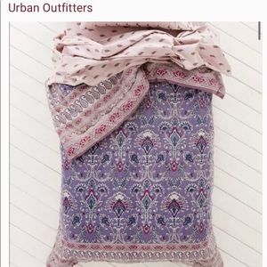Urban Outfitter Full/Queen Comforter! Purple boho print